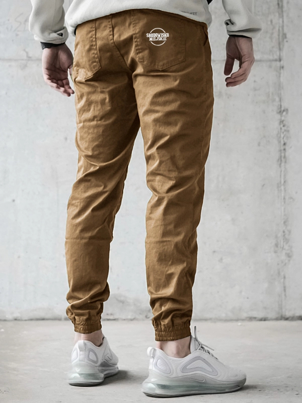 Spodnie Materiałowe Jogger "Classic Icon" Karmelowe / Białe za 199 zł