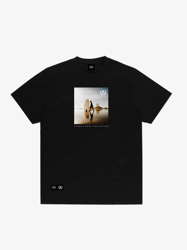 Koszulka "Dreams make the future" - czarna za 119,00 zł