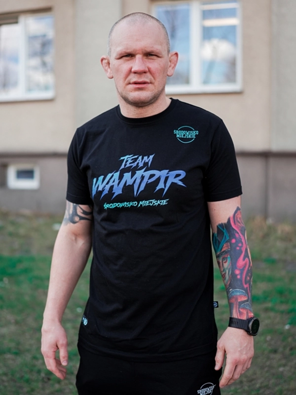 Koszulka "Team Wampir" - Czarna - Limitowana Edycja za 129,00 zł