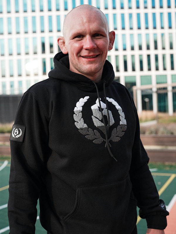 Hoodie "Chenille" - Black SM_1226 Środowisko Miejskie HOODIE