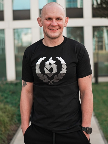 T-Shirt "Chenille" - Black / White SM_1239 Środowisko Miejskie T-SHIRTS