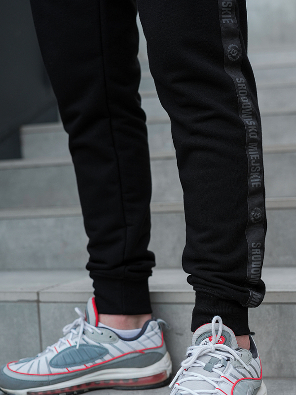 Sweatpants "CLS Gold" - Black SM_1235 Środowisko Miejskie SWEATPANTS