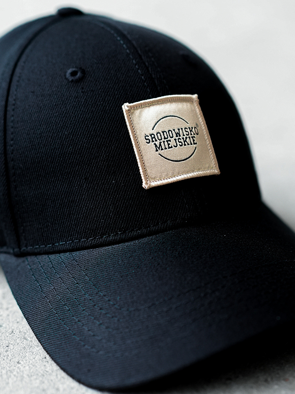 Czapka z daszkiem "CLS Mini Gold" - Czarna SM_1247 Środowisko Miejskie