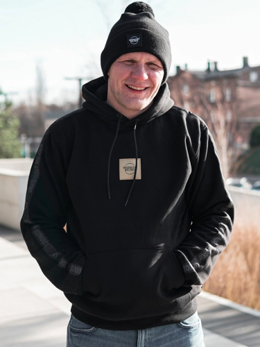 Hoodie "CLS GOLD" - Black SM_1228 Środowisko Miejskie HOODIE