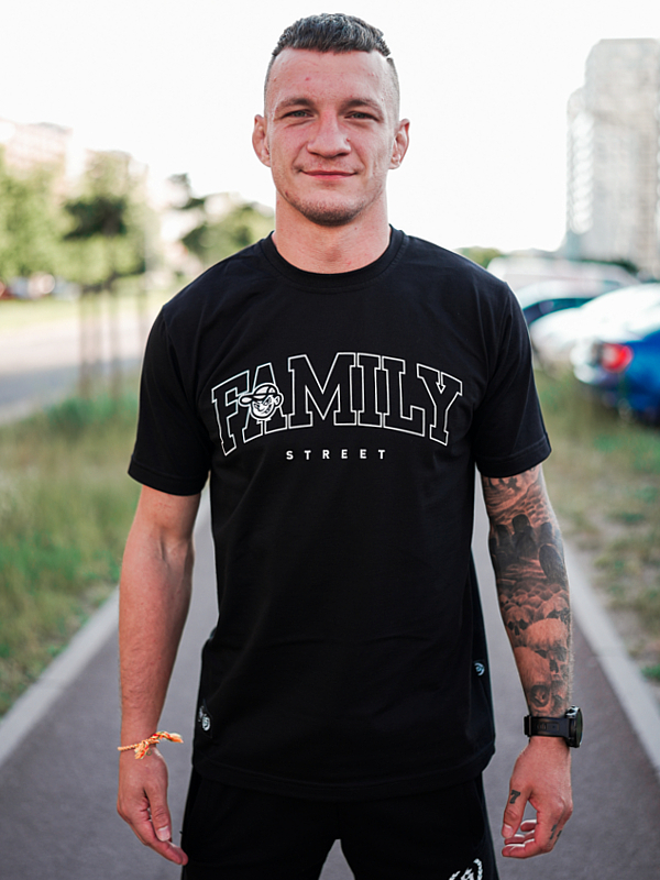 T-Shirt "Street Family" - Black / White SM_1346 Środowisko Miejskie T-SHIRTS