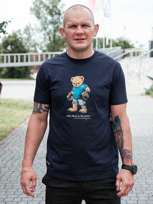 Koszulka "MMA Bear" - Granatowa (Kolor: Granatowy - Nadruk: Sitodruk - Materiał: 100% Bawełna - Gramatura: 180g - Płeć: Unisex - Rozmiar: L)